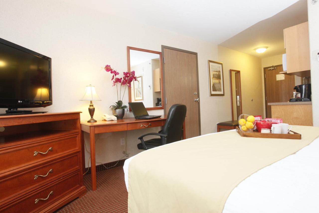 Stonebridge Hotel داوسون كريك المظهر الخارجي الصورة