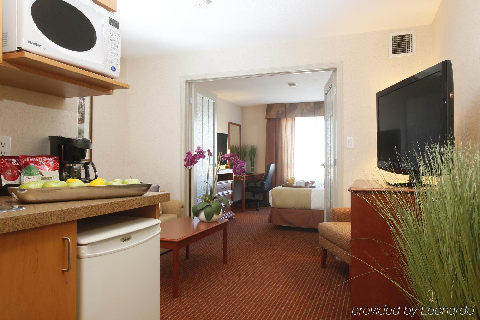 Stonebridge Hotel داوسون كريك المظهر الخارجي الصورة