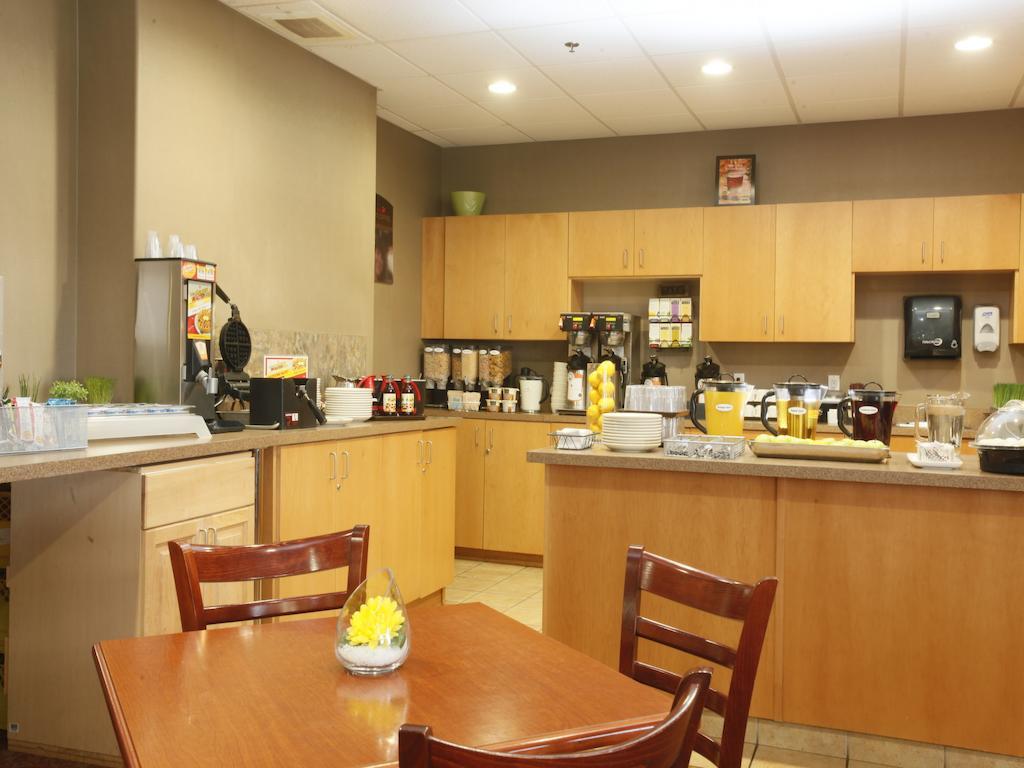 Stonebridge Hotel داوسون كريك المظهر الخارجي الصورة